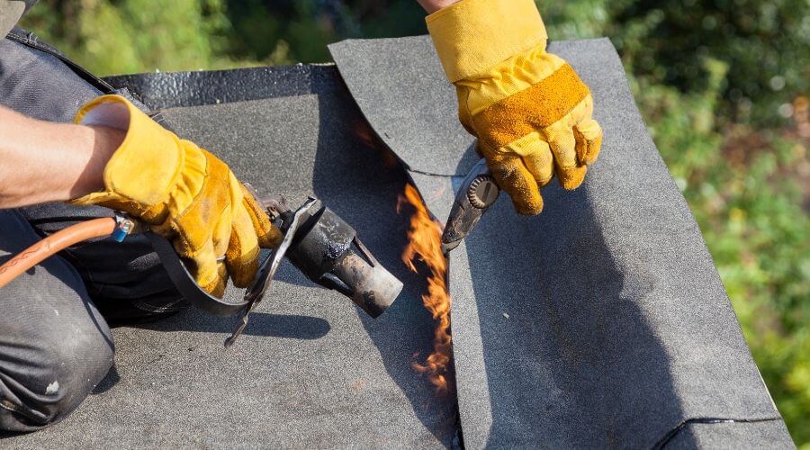 Expert top industrial roofings services in Hudson, IL
